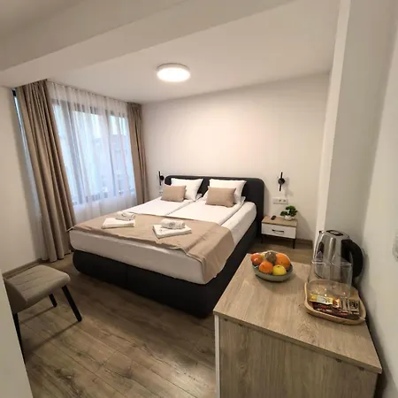 בית הארחה карина - 3*