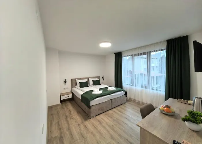 карина - أوجنيانوفو